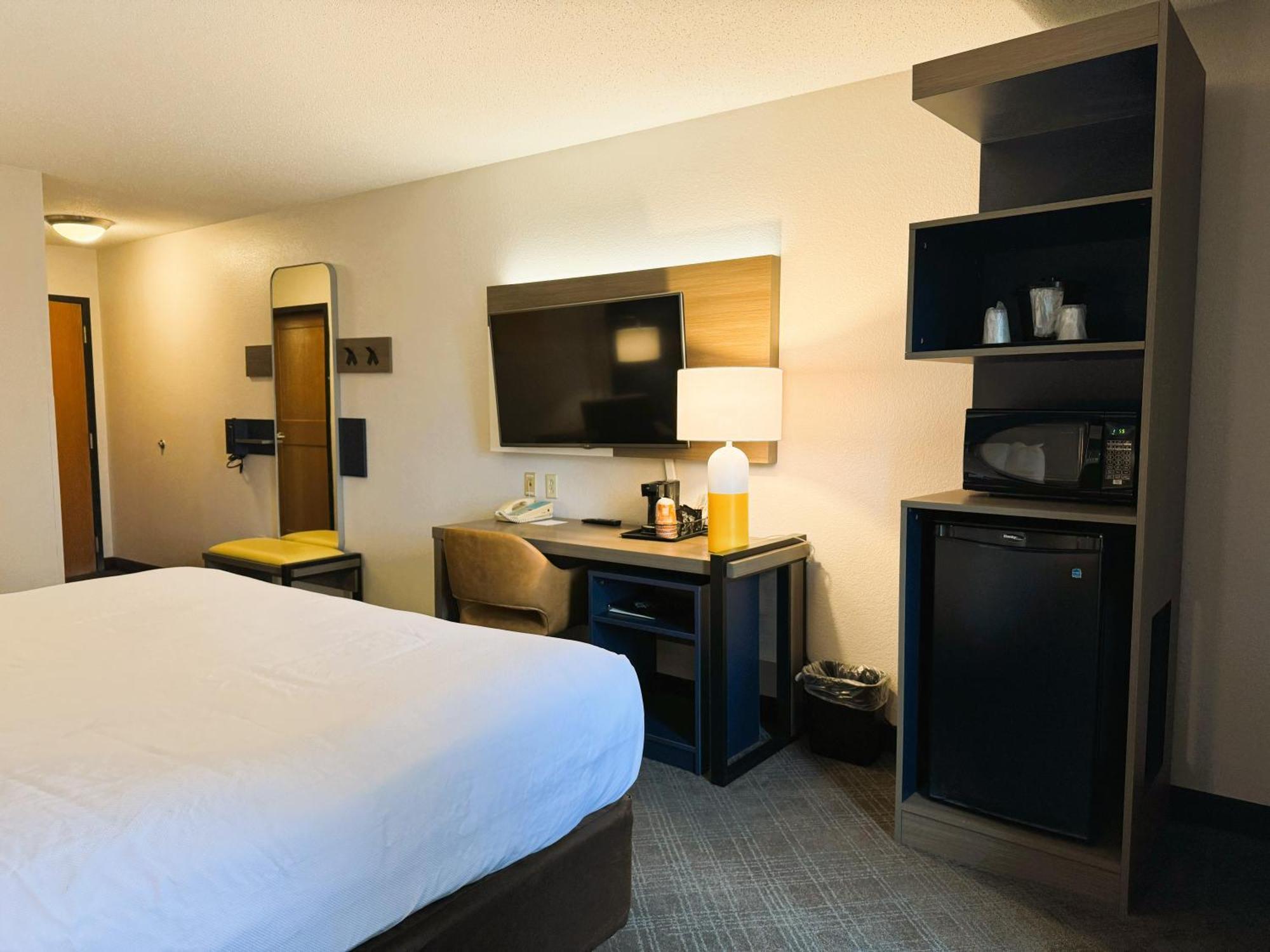 Comfort Inn & Suites Sheboygan I-43 Екстер'єр фото