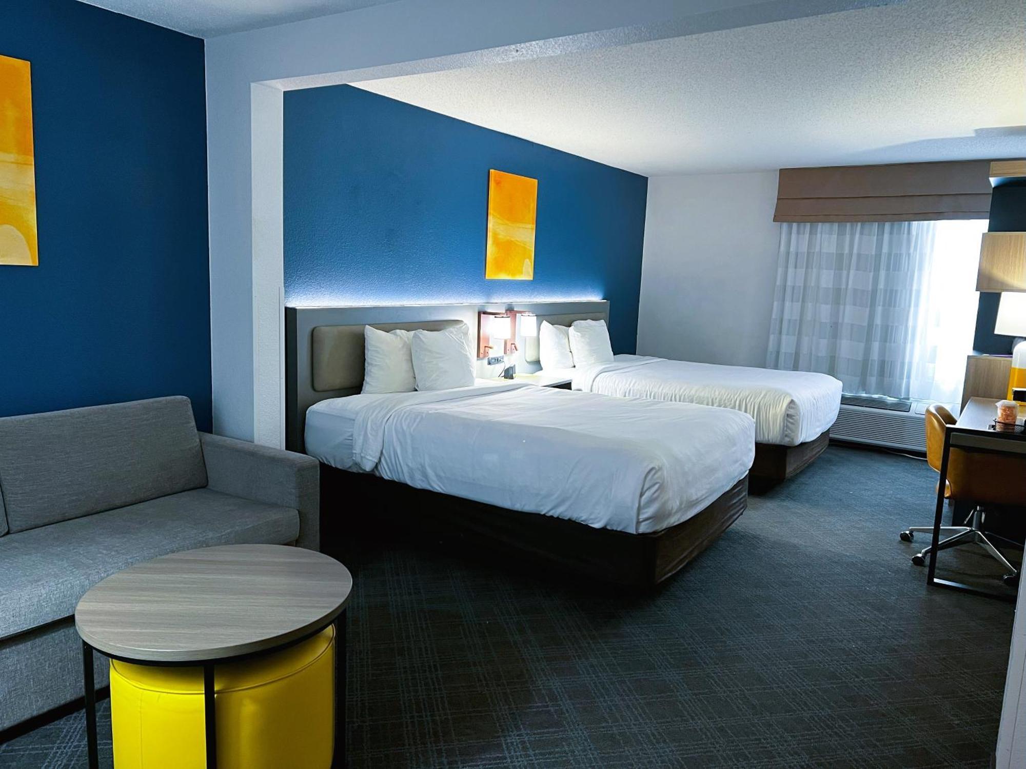Comfort Inn & Suites Sheboygan I-43 Екстер'єр фото