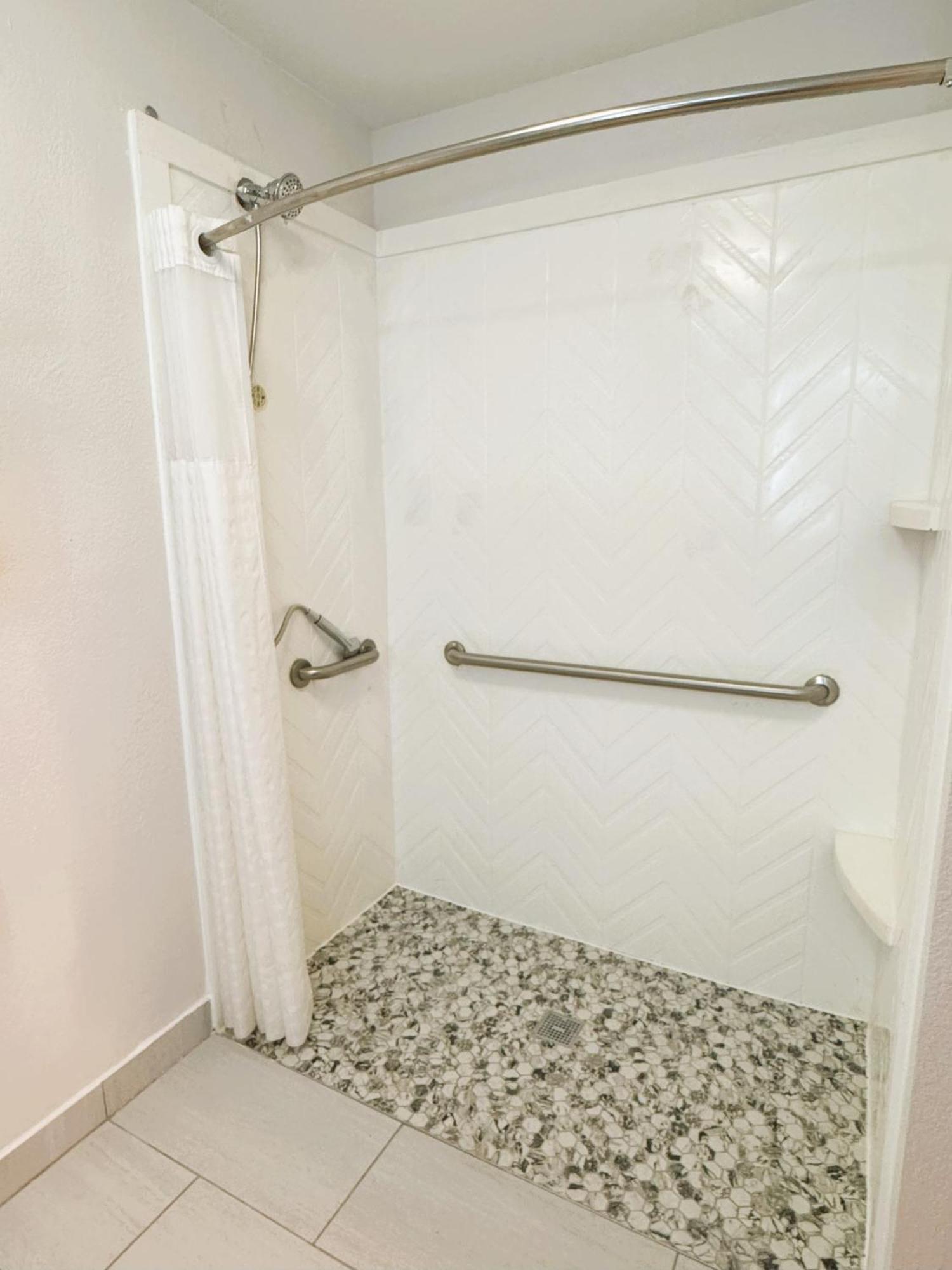 Comfort Inn & Suites Sheboygan I-43 Екстер'єр фото