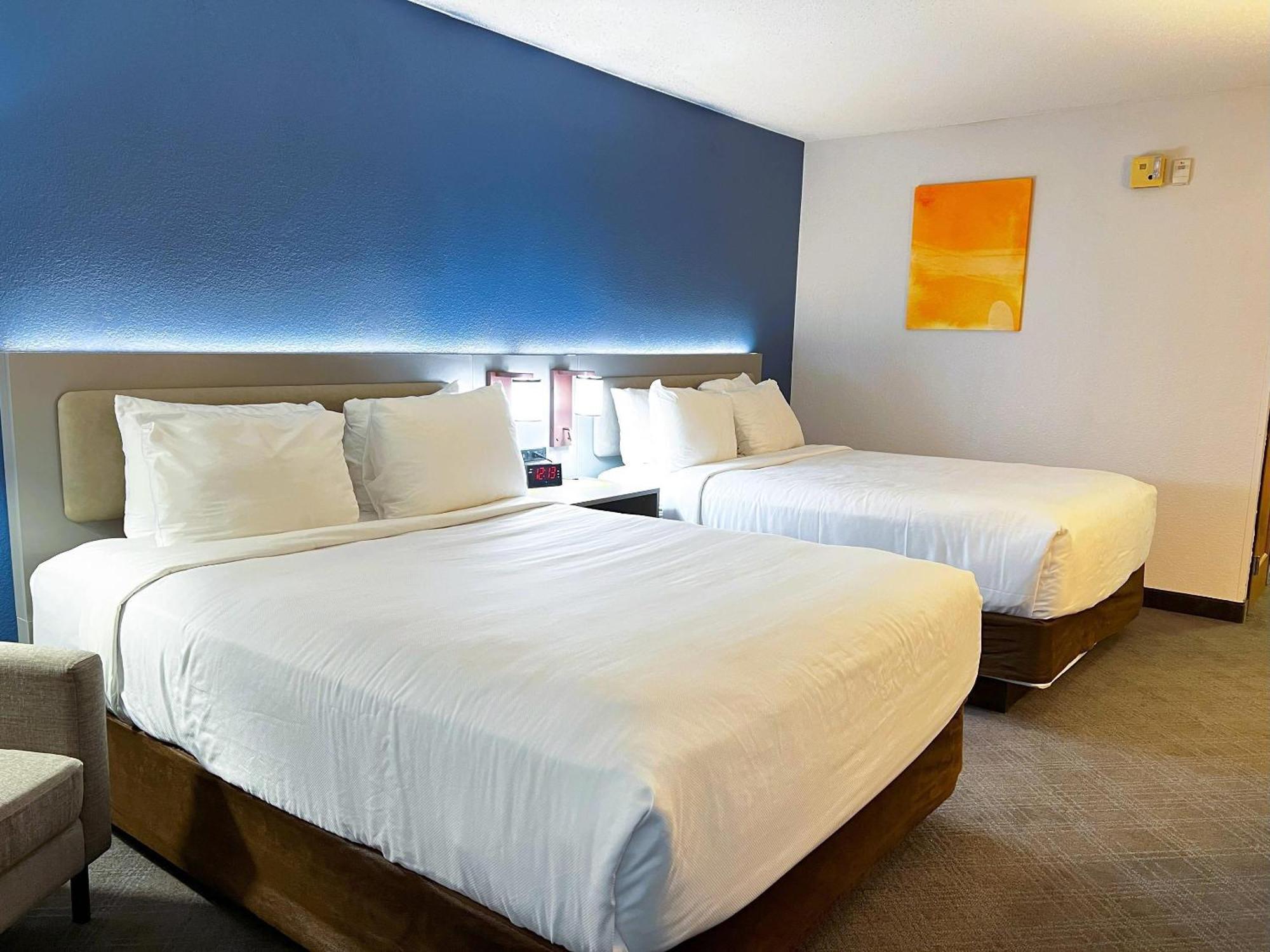 Comfort Inn & Suites Sheboygan I-43 Екстер'єр фото